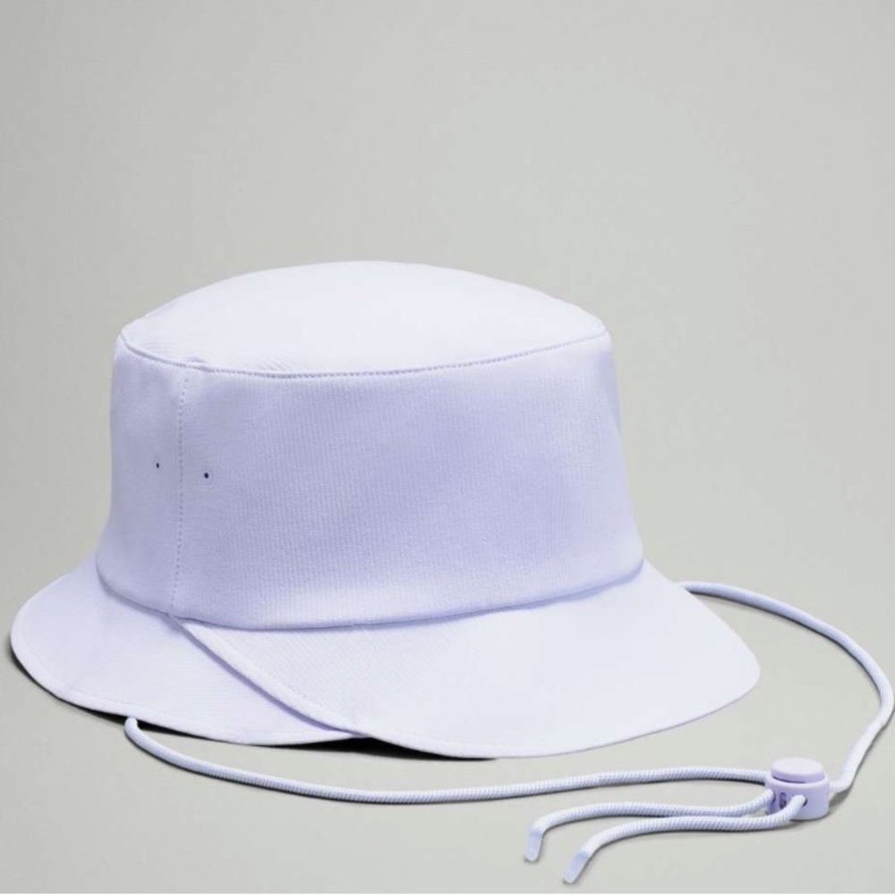 Lululemon Wide-Brim Bucket Hat with Strap (Size XS/S in Pastel Blue)